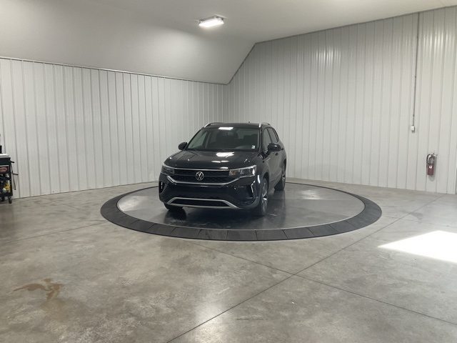 Vehicle image 1 of 30