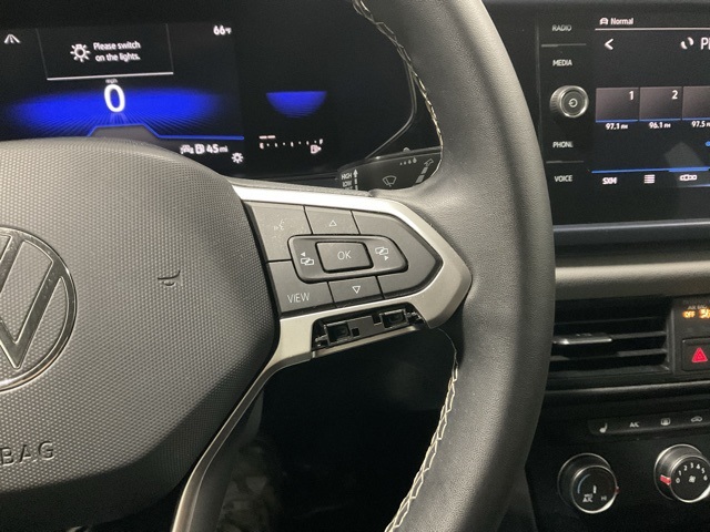 Vehicle image 16 of 33
