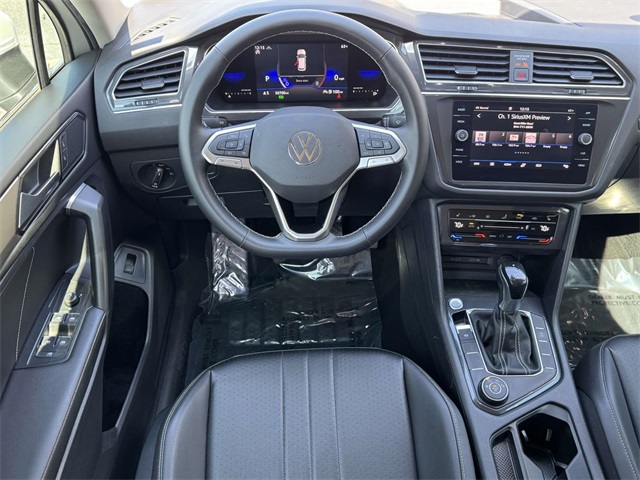 Vehicle image 7 of 30