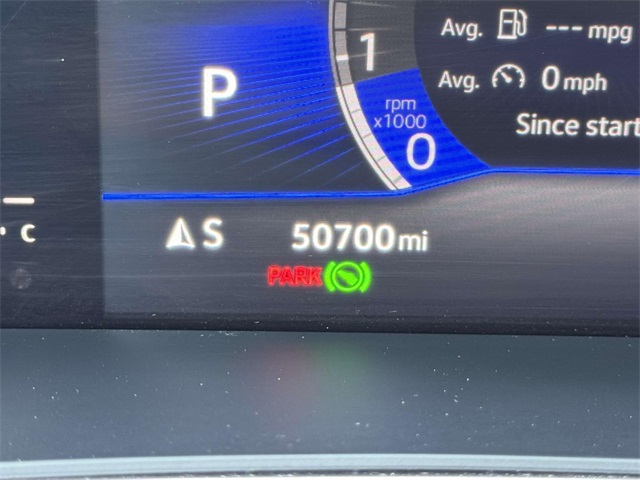 Vehicle image 19 of 30
