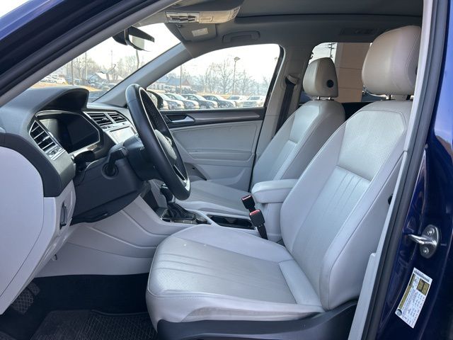 Vehicle image 12 of 37