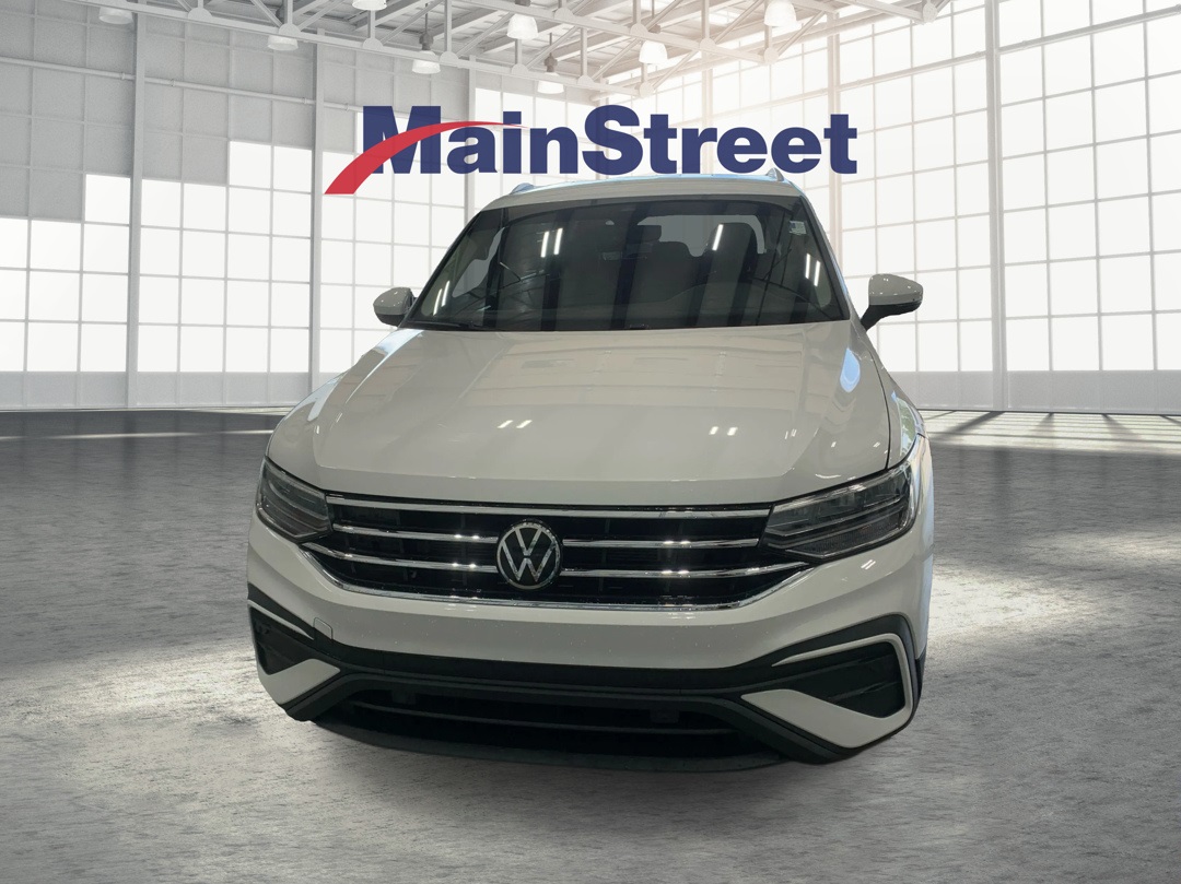 Vehicle image 2 of 34