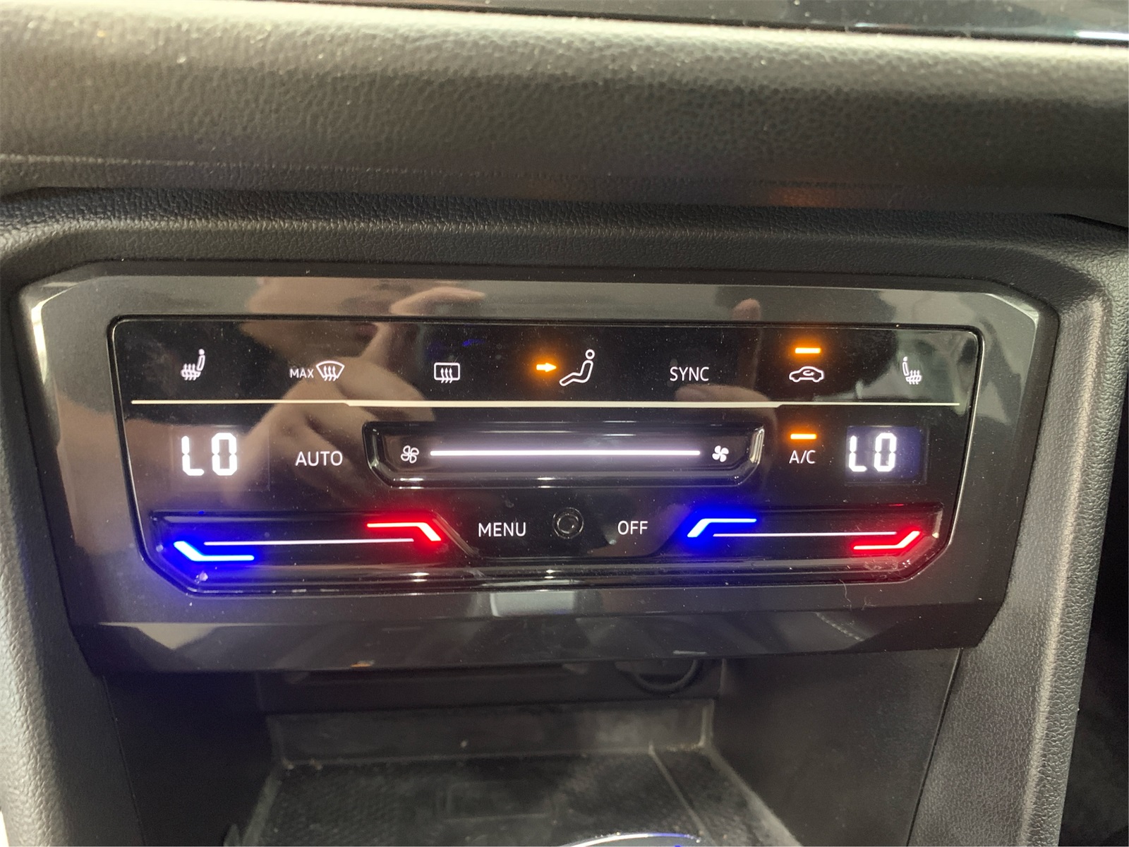 Vehicle image 31 of 34