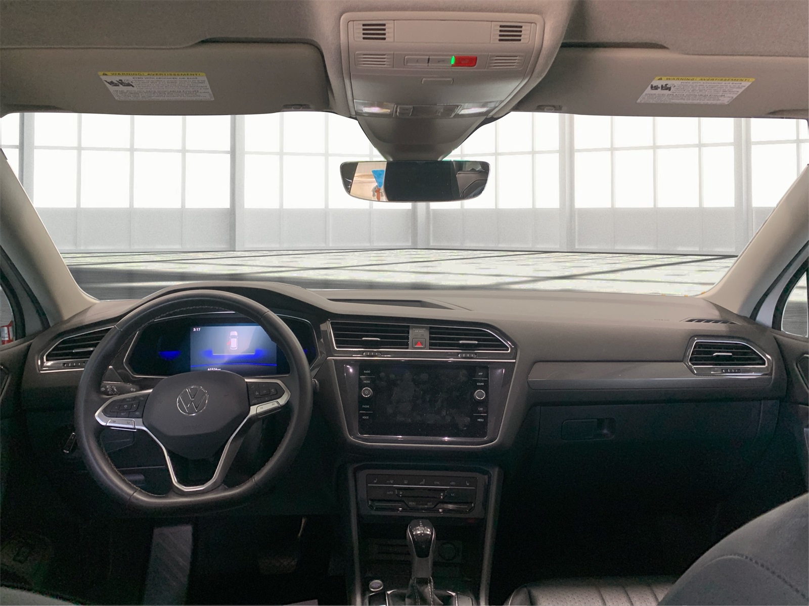 Vehicle image 18 of 34