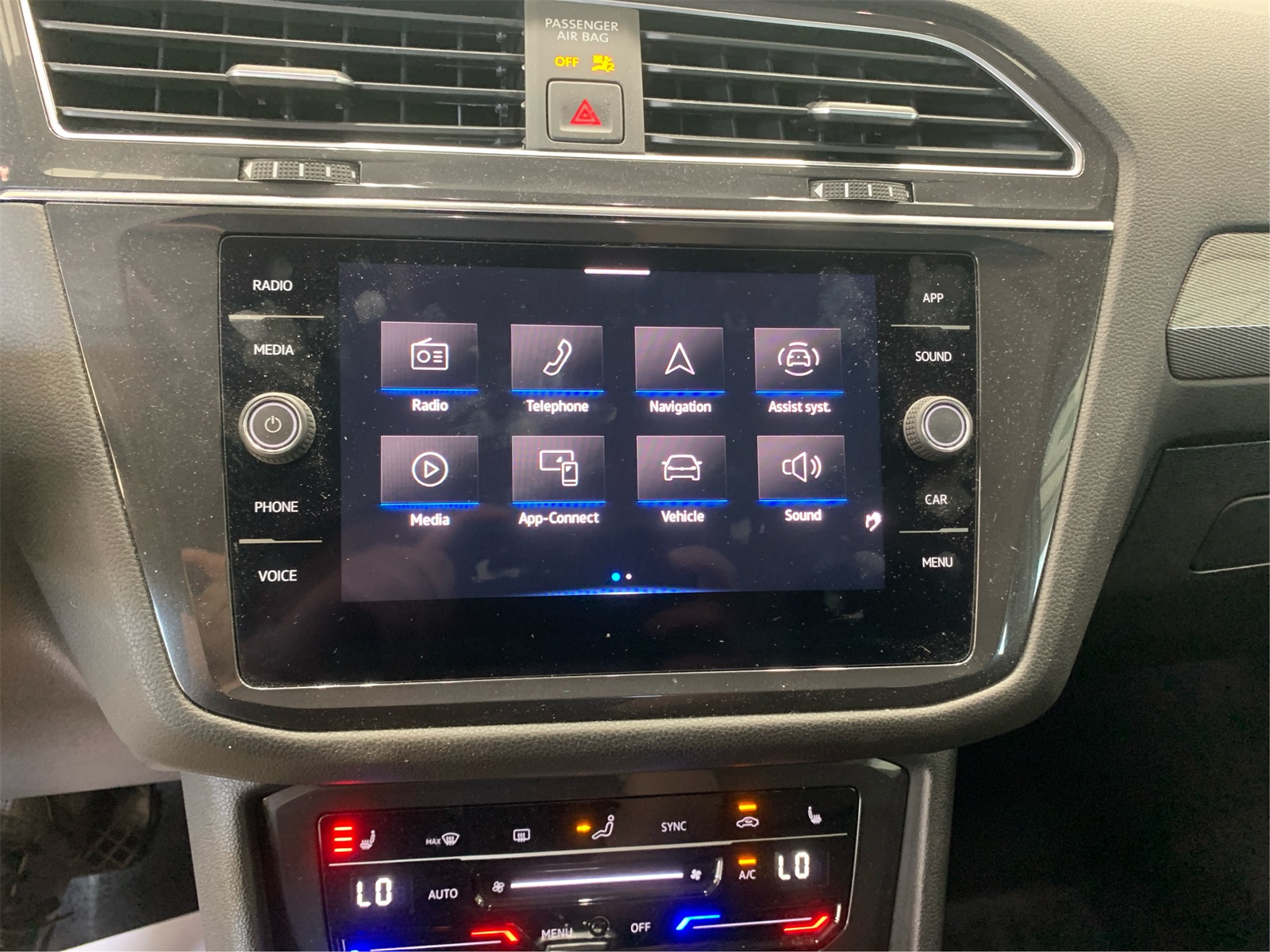 Vehicle image 26 of 34