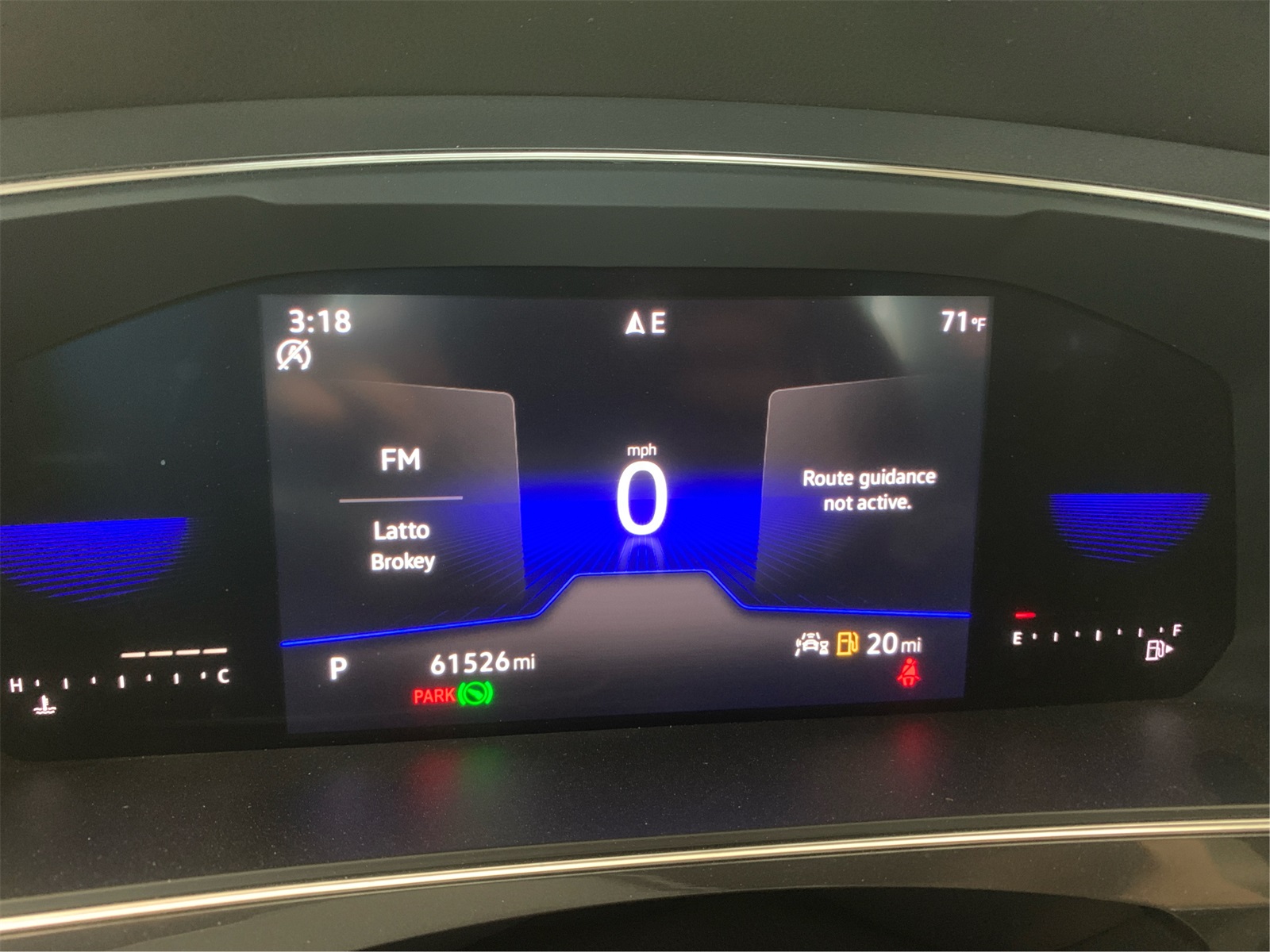 Vehicle image 24 of 34