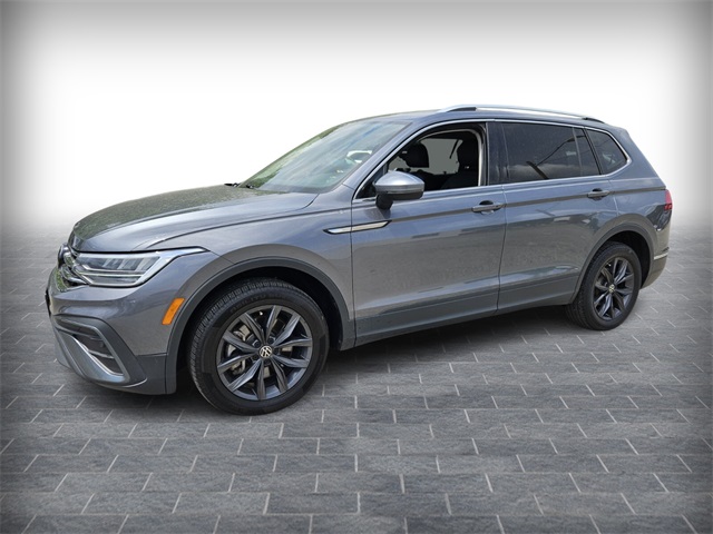 Vehicle image 1 of 30