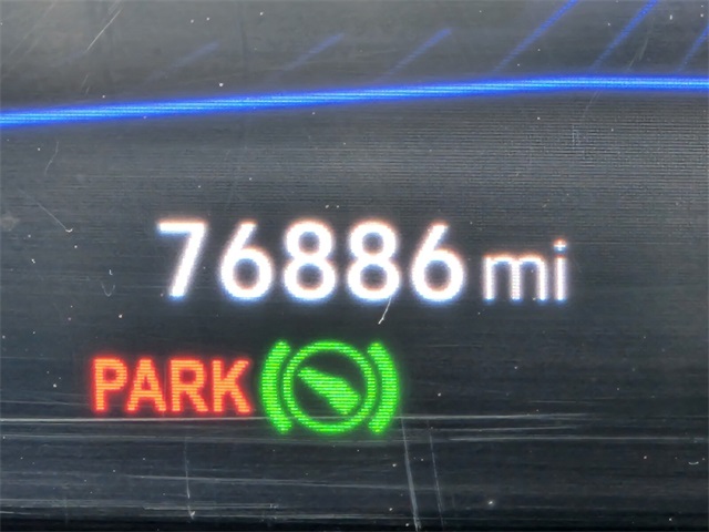 Vehicle image 27 of 30