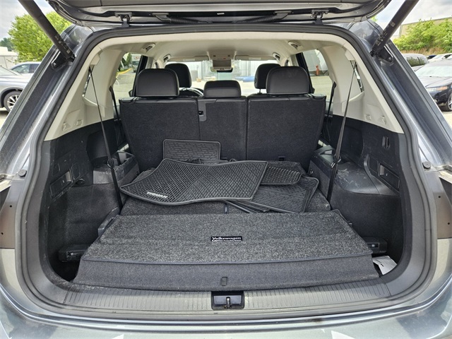 Vehicle image 12 of 30