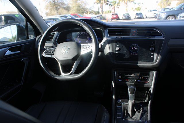 Vehicle image 21 of 21