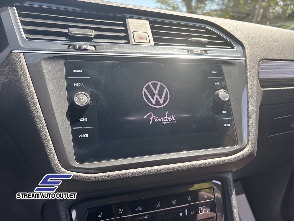 Vehicle image 31 of 36