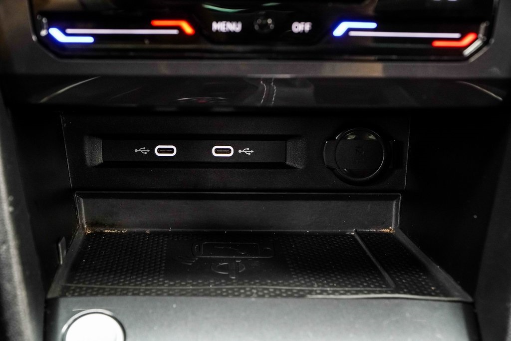Vehicle image 48 of 50