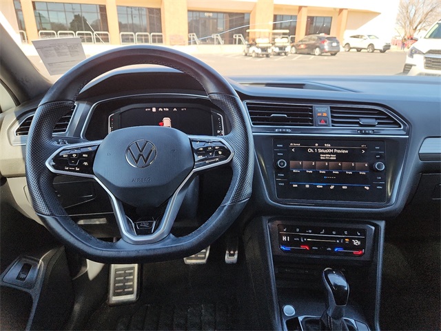Vehicle image 11 of 25