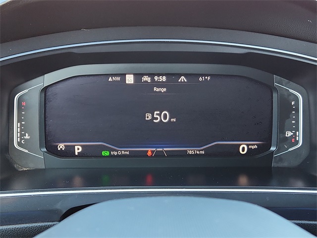 Vehicle image 23 of 25