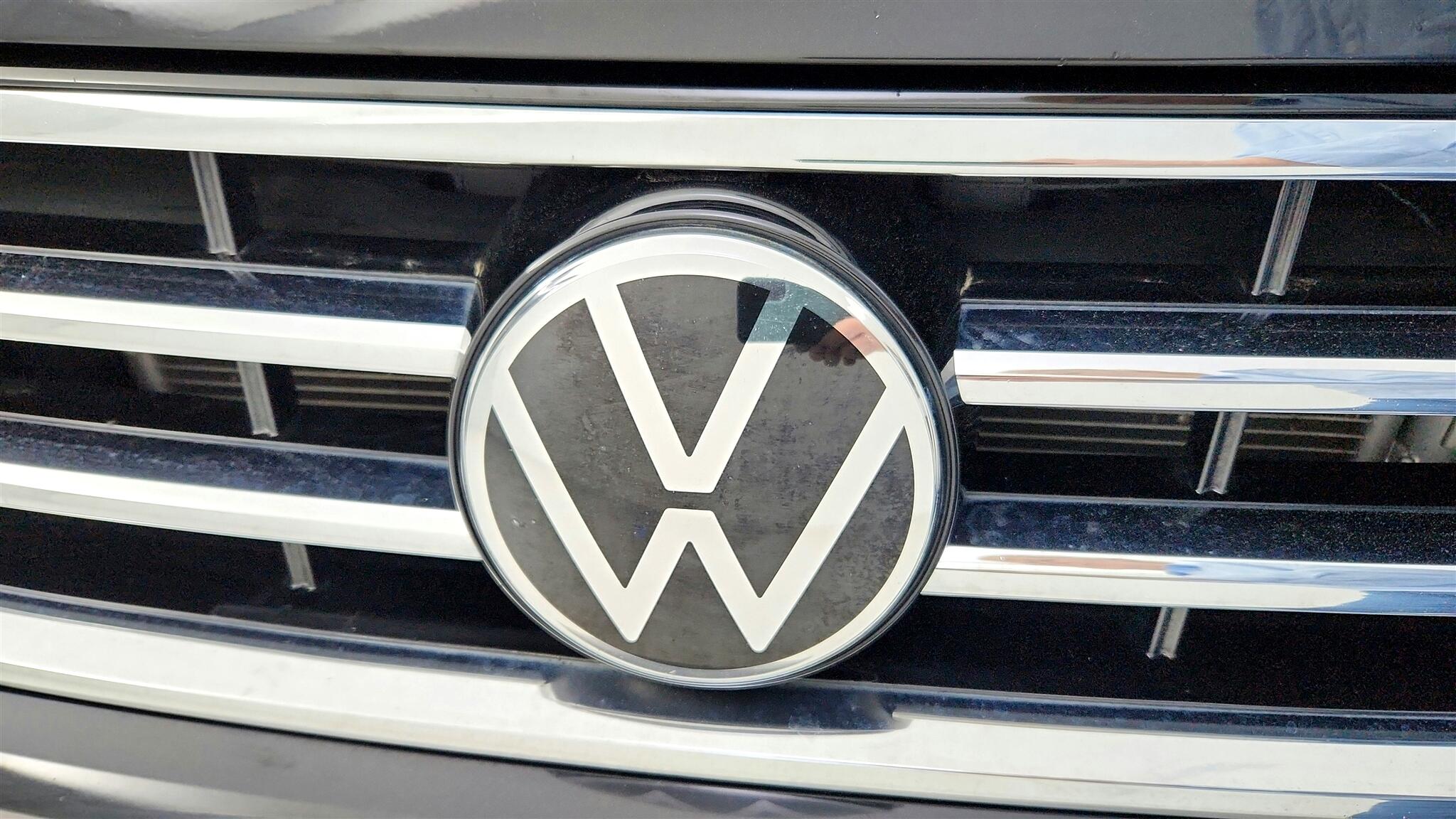 Vehicle image 24 of 50