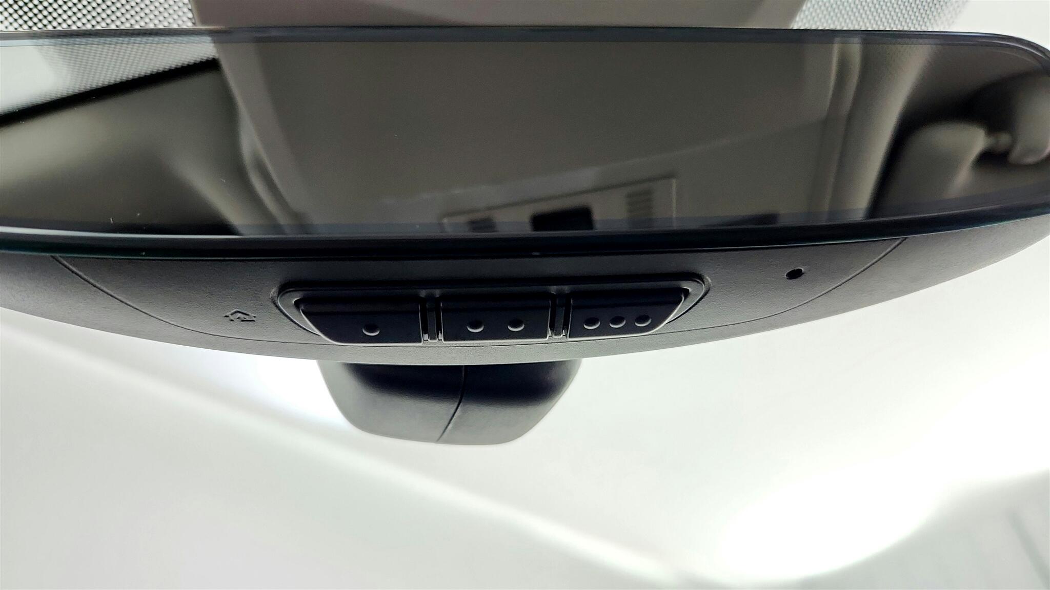 Vehicle image 42 of 50
