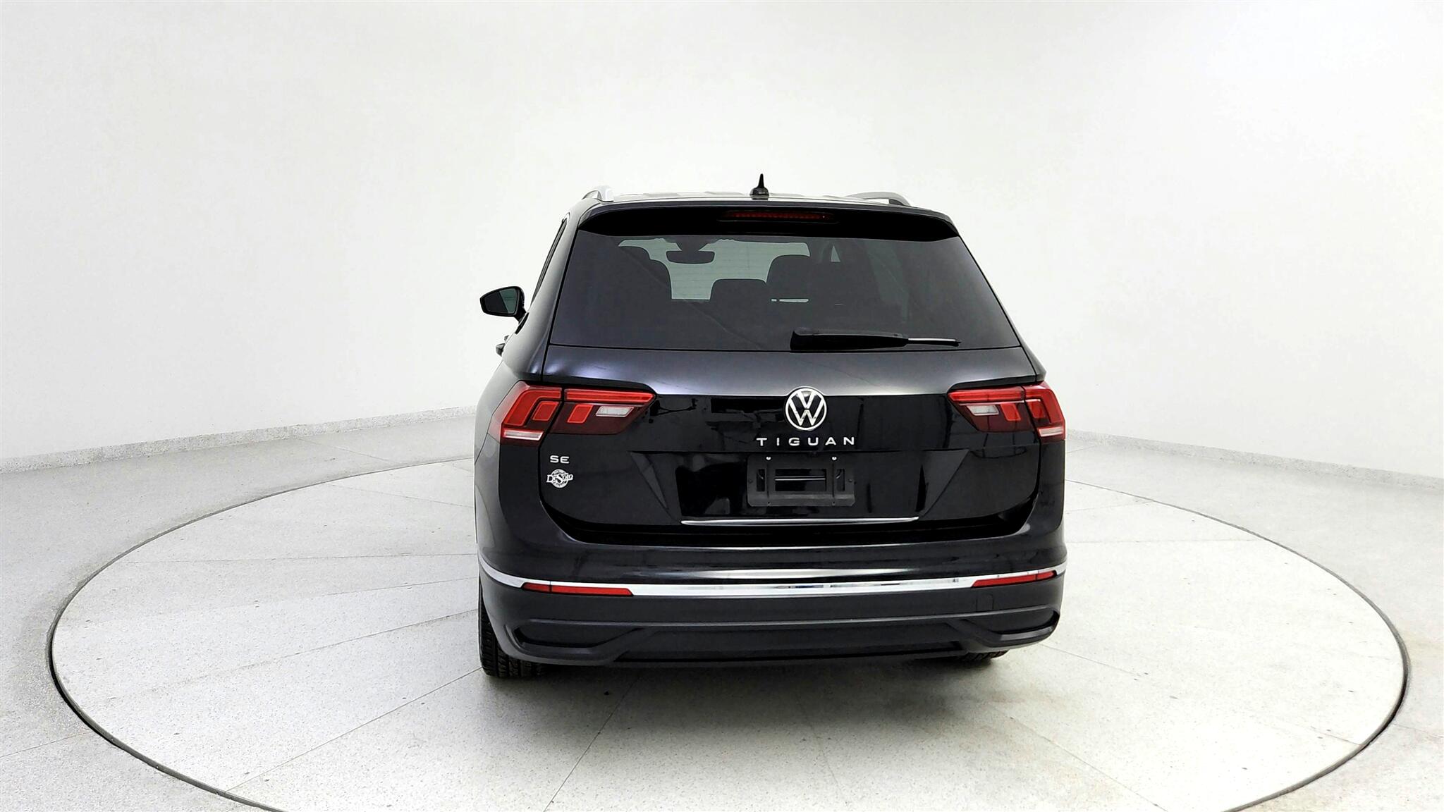 Vehicle image 5 of 50