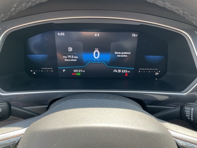 Vehicle image 13 of 24