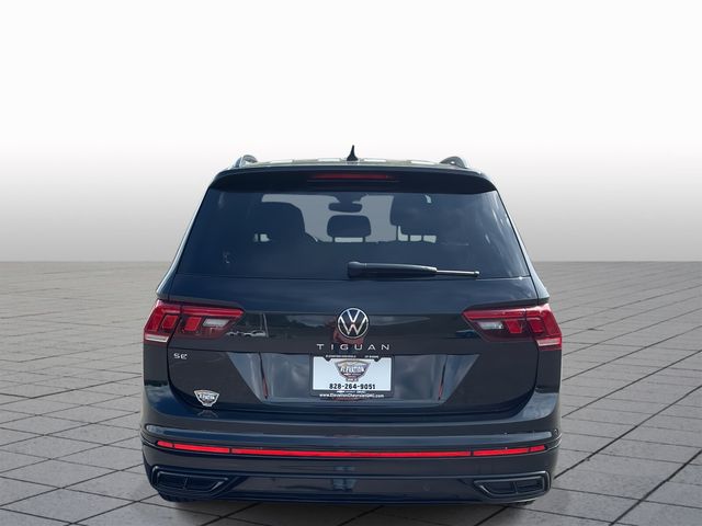 Vehicle image 6 of 33