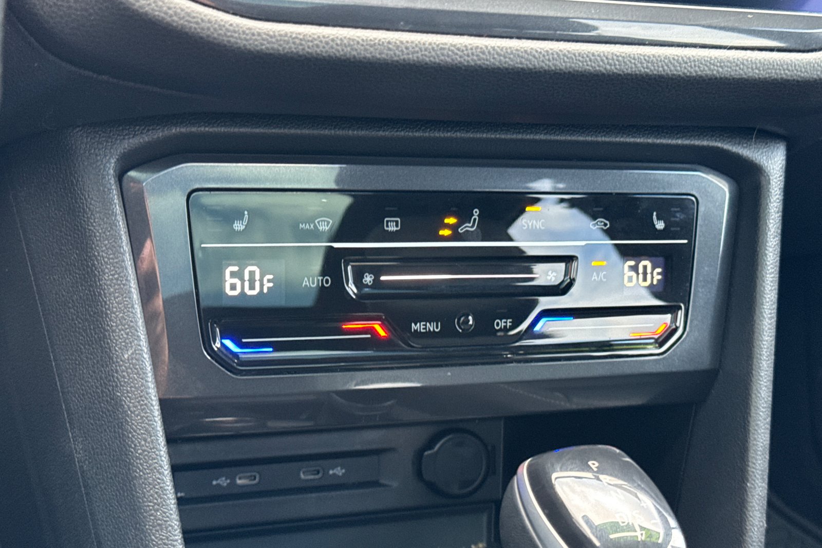 Vehicle image 17 of 26