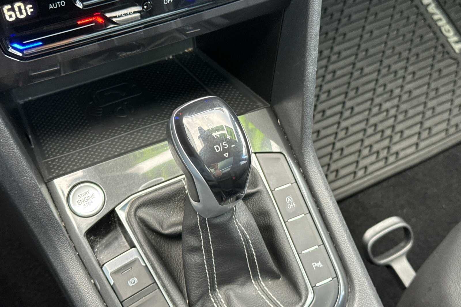 Vehicle image 18 of 26