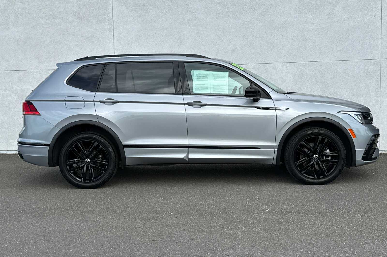 Vehicle image 5 of 26