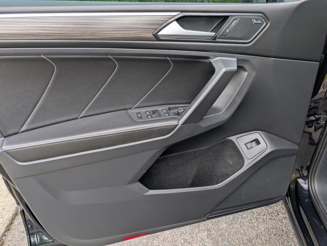 Vehicle image 12 of 35