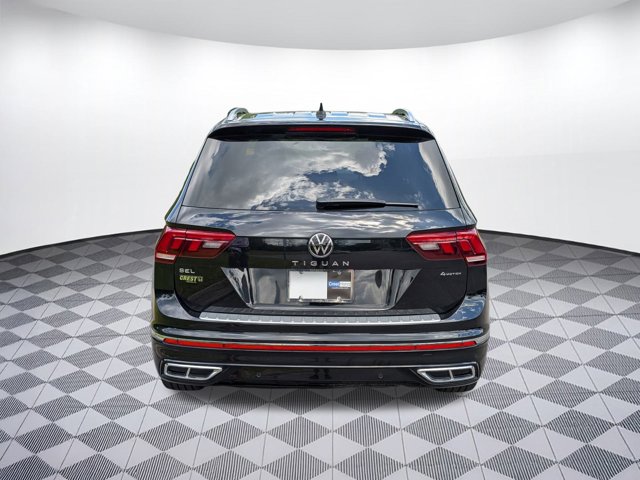 Vehicle image 7 of 35