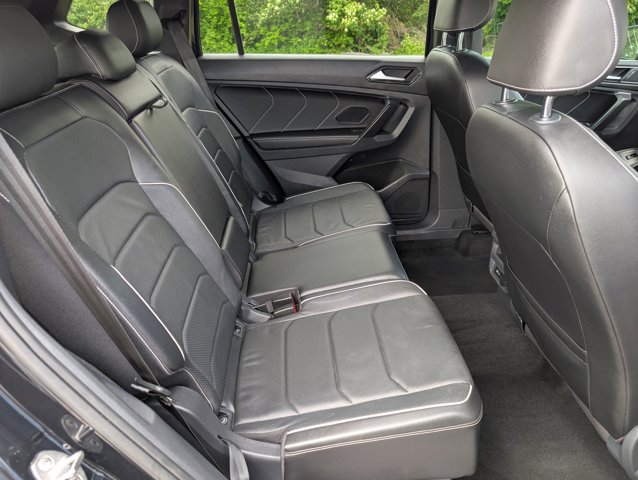 Vehicle image 29 of 35