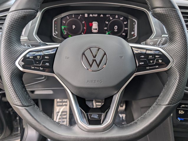 Vehicle image 16 of 35