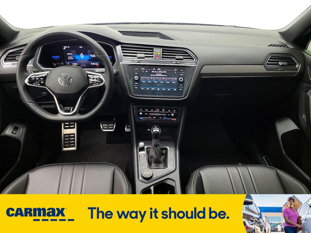 Vehicle image 11 of 29