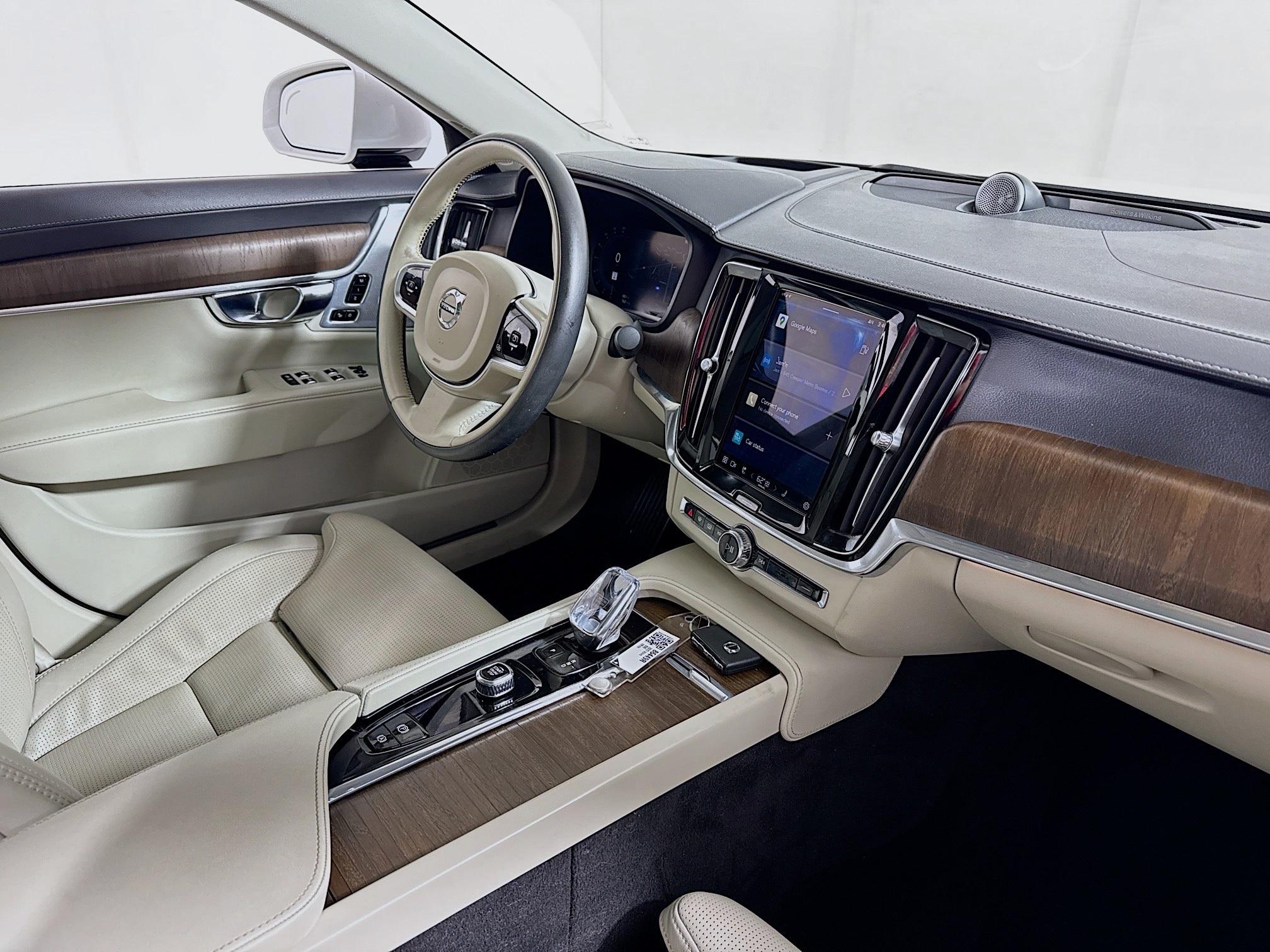 2022 Volvo S90 Inscription Image 15 of 32