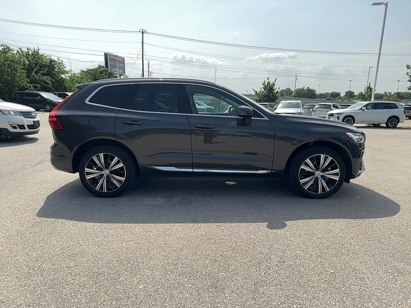 2022 Volvo XC60 Inscription Image 3 of 17