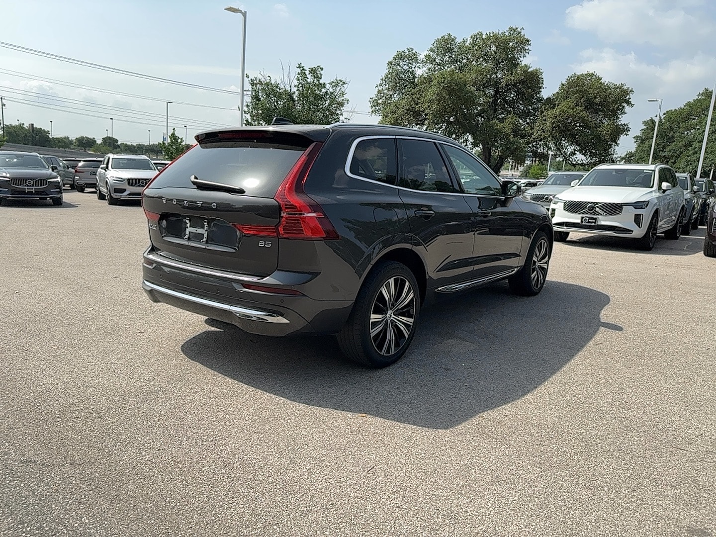 2022 Volvo XC60 Inscription Image 4 of 17
