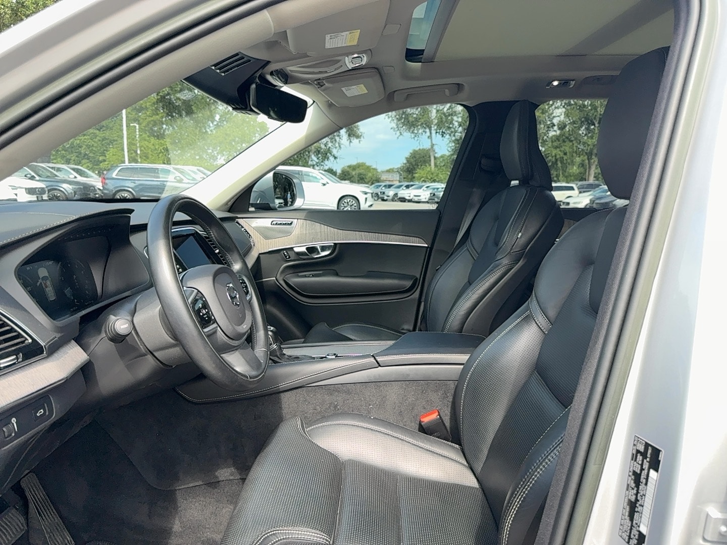 2022 Volvo XC90 Inscription Image 16 of 25