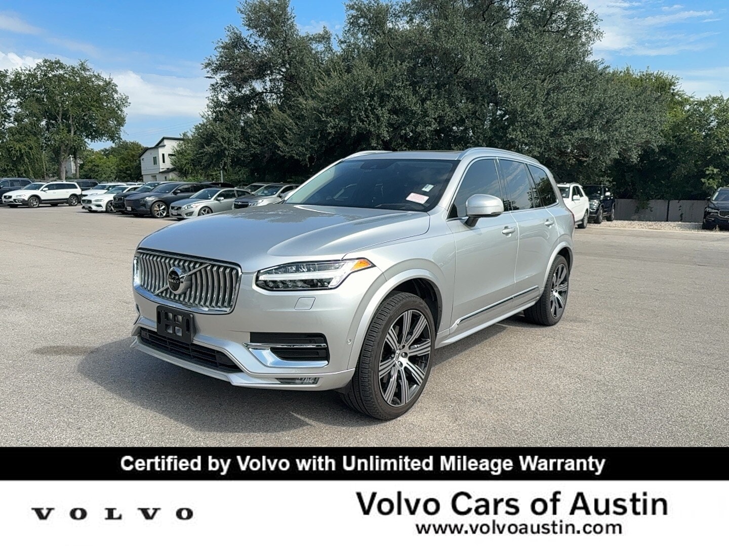 2022 Volvo XC90 Inscription Image 2 of 25