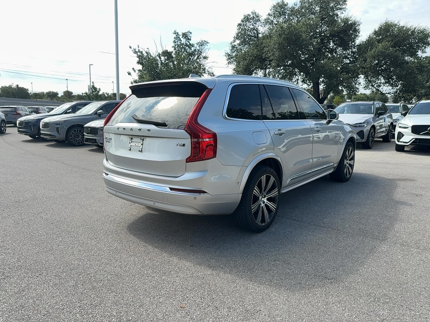 2022 Volvo XC90 Inscription Image 5 of 25