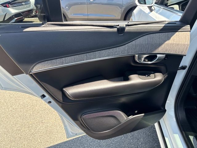 2022 Volvo XC90 Inscription Image 24 of 36