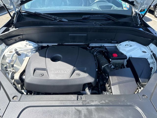 2022 Volvo XC90 Inscription Image 8 of 36