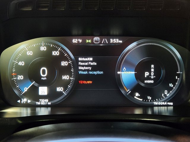 2022 Volvo XC90 Recharge Plug-In Hybrid Inscription Expression Image 16 of 23