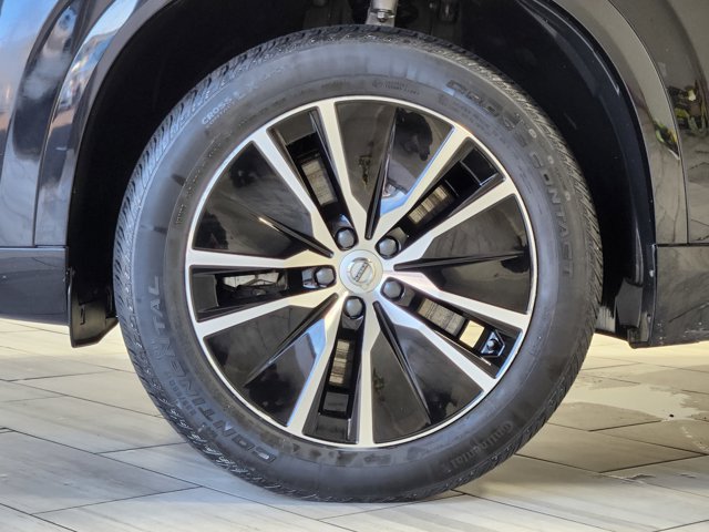 2022 Volvo XC90 Recharge Plug-In Hybrid Inscription Expression Image 8 of 23