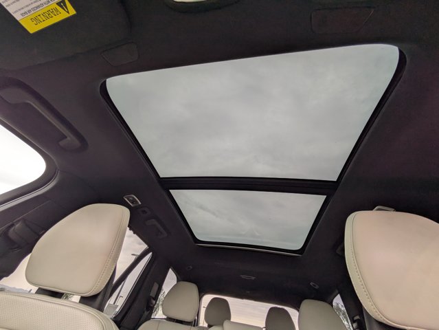 2022 Volvo XC90 Recharge Plug-In Hybrid R-Design Image 33 of 34