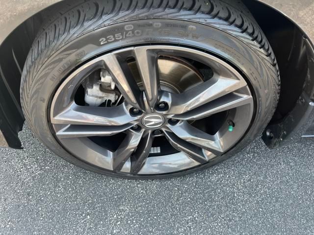 Vehicle image 29 of 31