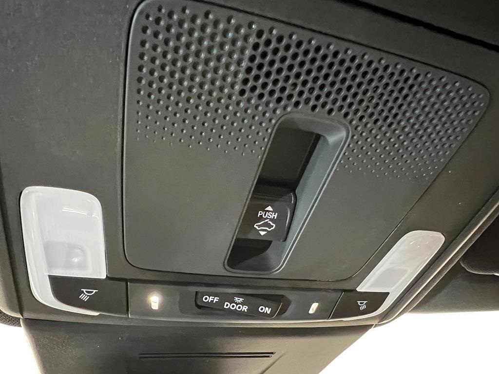 Vehicle image 24 of 36