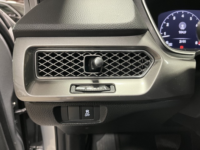 Vehicle image 22 of 30