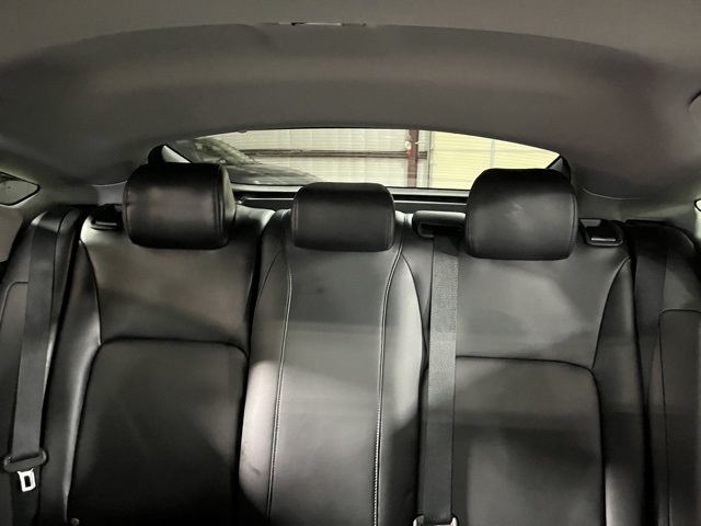 Vehicle image 9 of 30