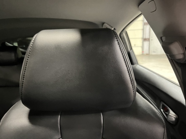 Vehicle image 7 of 30