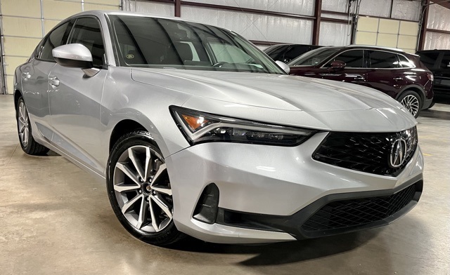 Vehicle image 2 of 30