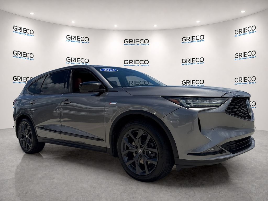 2023 Acura MDX A-Spec Image 3 of 32