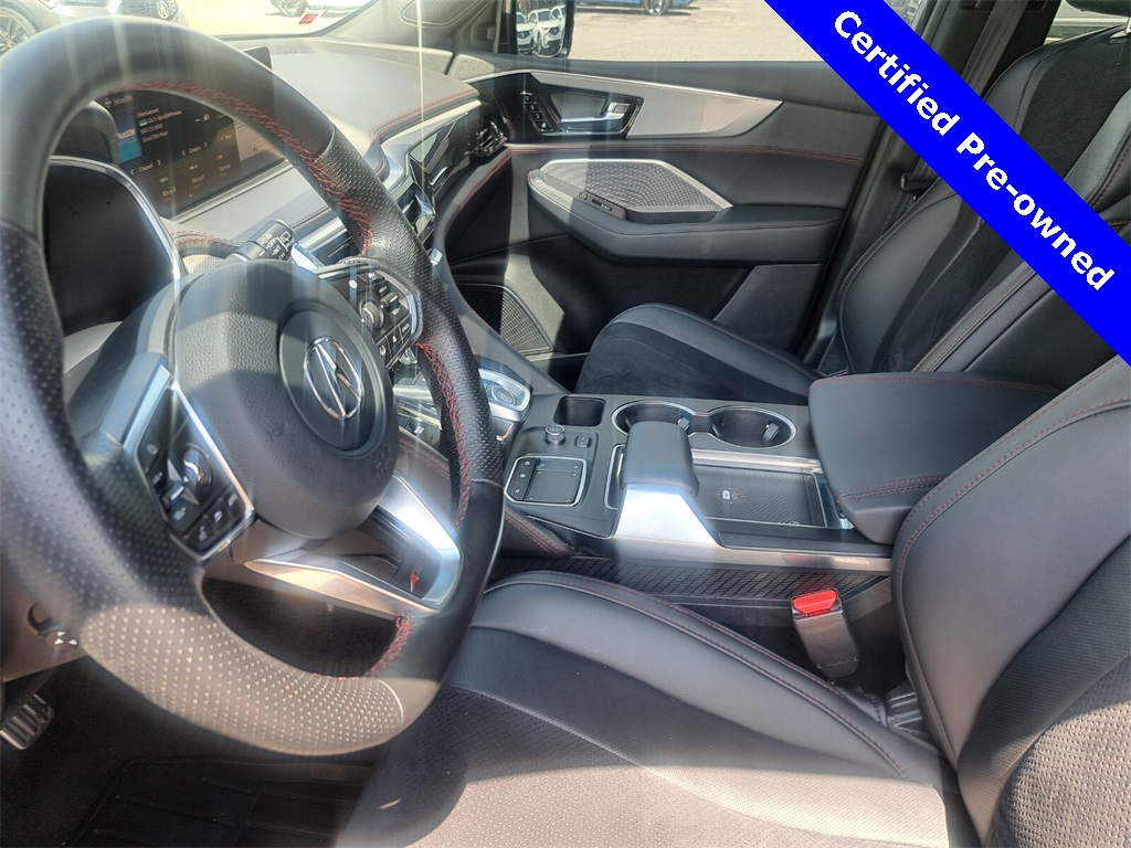 Vehicle image 23 of 29